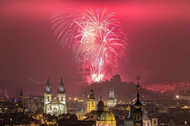 Silvester-Kneipentour 2026/27 in Prag mit Open Bar